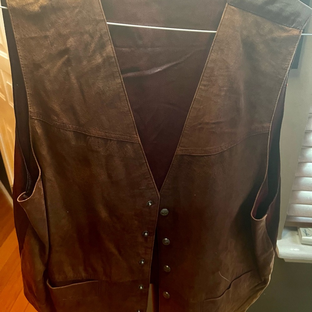 Men’s suede vest. XL. Hardly worn
